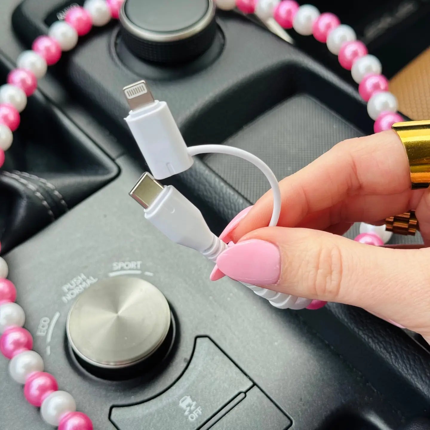 Mixed Pearl Beaded Chargers
