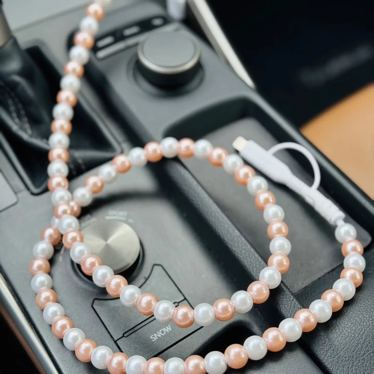 Mixed Pearl Beaded Chargers